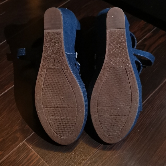 Women's shoes - Picture 2 of 4